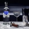 Absolut Vodka (Rượu Vodka chữ A)