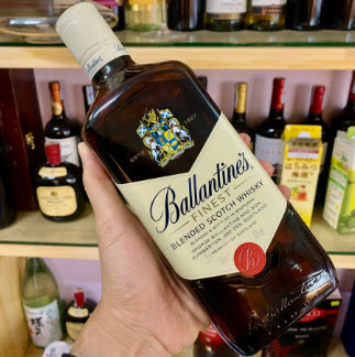 Rượu Ballantines Finest whisky vị socola sữa với nồng độ