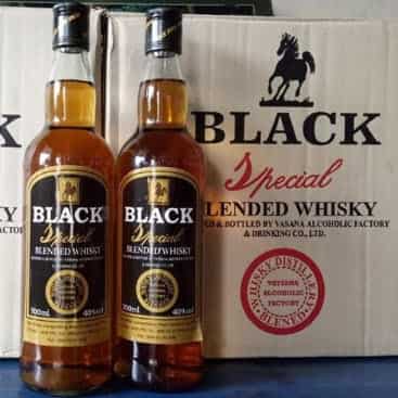Rượu Lào Black Special Blended whisky x 12 chai nhập khẩu