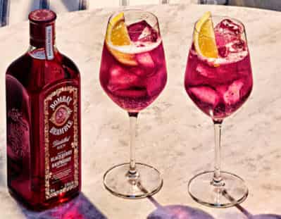 Rượu Gin đỏ Bombay