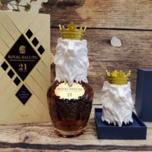 Royal Salute 21 YO The Blended Grain đầu sư tử 40% vol chai 700ml