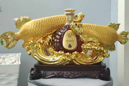 Kệ Rượu Cá Rồng Song Ngư Louis XIV XO Gold